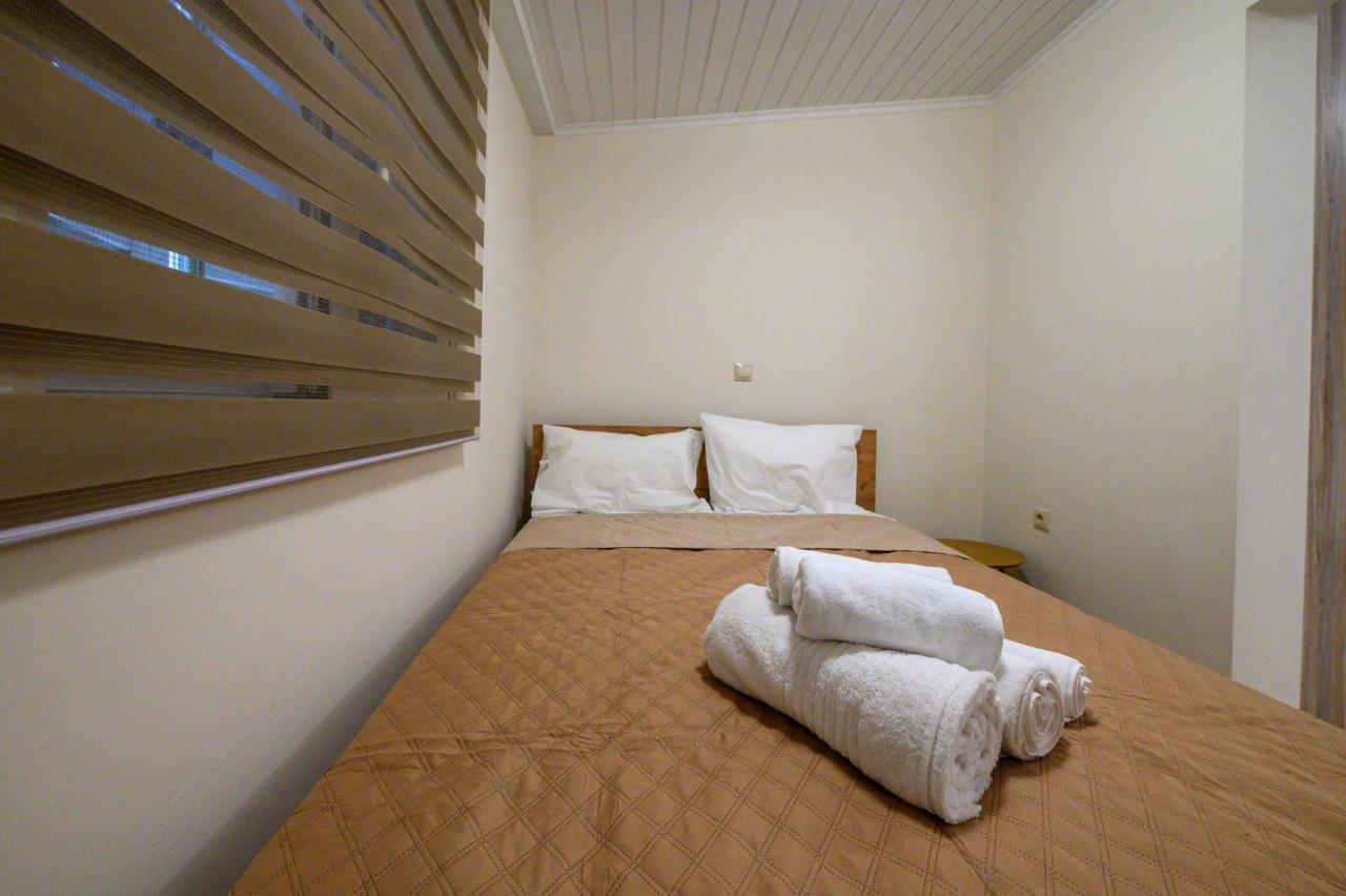 Kv Apartments Каламата Экстерьер фото